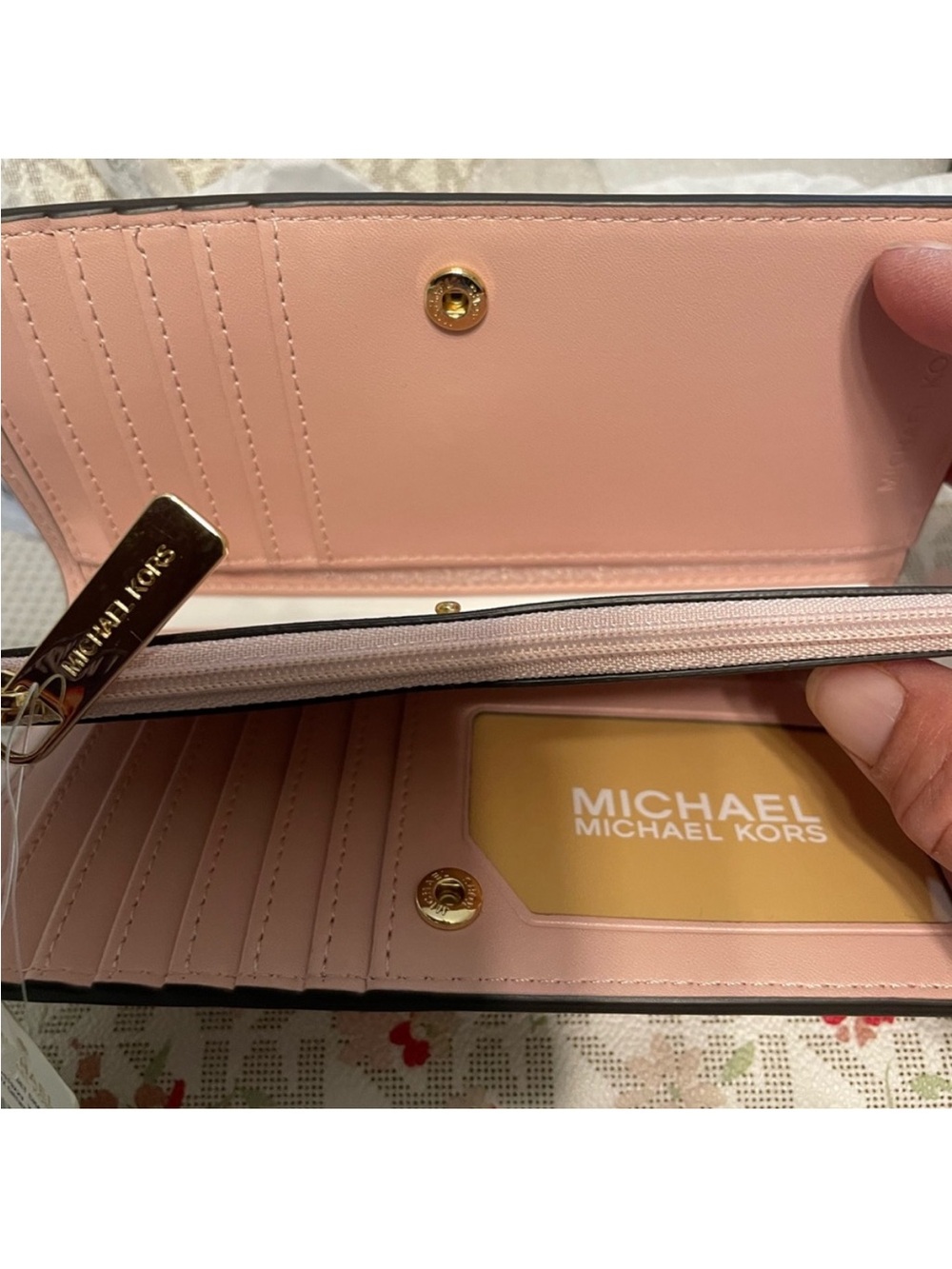 Michael Kors Cream Logo Tote with Blush Trim & Floral Wallet Set - Picture 4 of 7